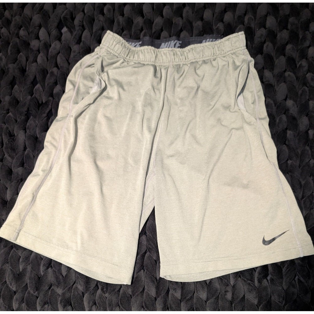 Nike‎ Mens Dri-fit Athletic Basketball Shorts Army Green Size Medium